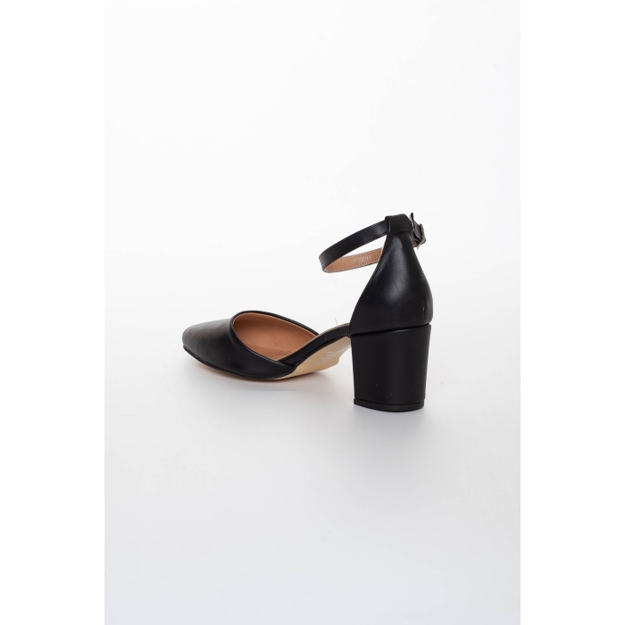 Kadın kısa kalın topuklu yazlık siyah 5 cm kaplama ökçeli günlük ayakkabı