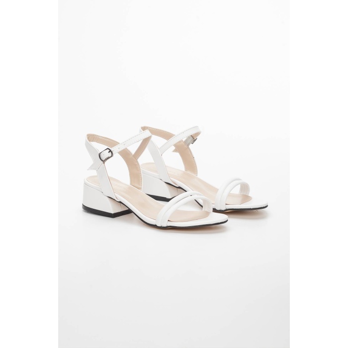 Kadın Kısa Topuklu Yazlık Ayakkabı  Beyaz