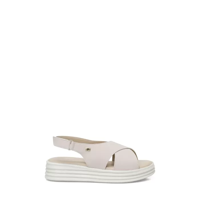 Polaris 166335  Kadın Dolgu Topuklu Comfort Sandalet