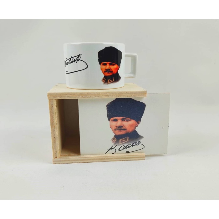 Atatürk Tasarımlı Ahşap Kutulu Kupa Arkadaşa Hediye