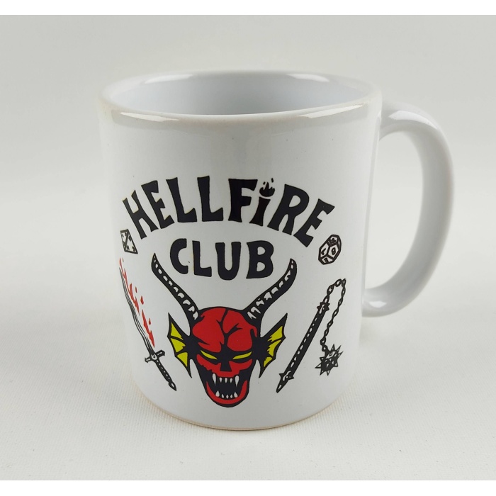 Stranger Things HellFire Club Tasarımlı Kupa , Defter Ve Yastık 3 lü Hediyelik Set