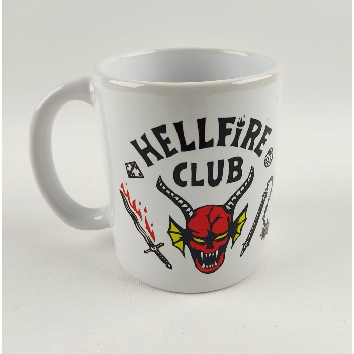 Stranger Things HellFire Club Tasarımlı Kupa , Defter Ve Yastık 3 lü Hediyelik Set