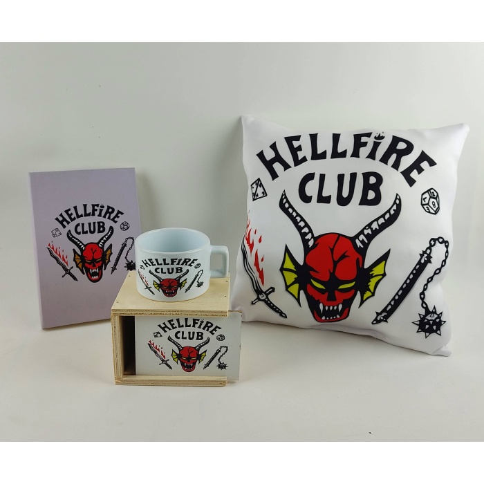 Stranger Things HellFire Club Tasarımlı Kutulu Kupa , Yastık Ve Defter Hediyelik Set