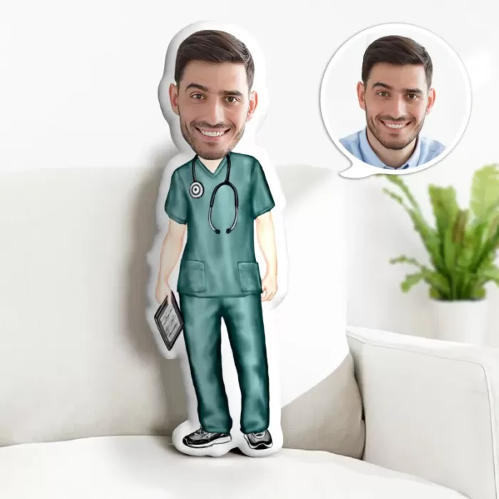 Kişiye Özel Sağlıkçı Doktor Tasarımlı Şekilli Yastık