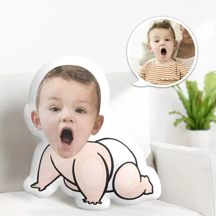 Ponçik Bebek Emekliyor Tasarımlı Şekilli Yastık