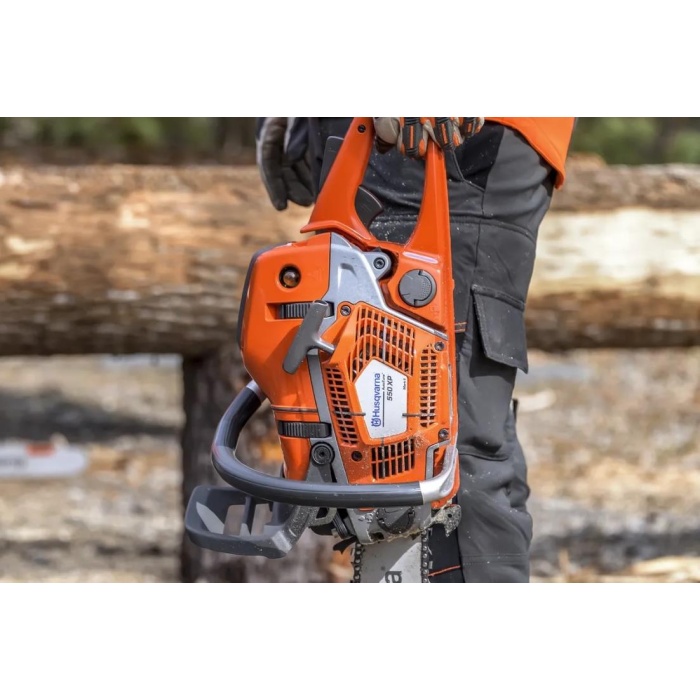 Husqvarna 550 XP 2.8kW Benzinli Ağaç Kesme Makinesi