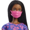 Barbie Broklyn Seyahatte Bebeği ve Aksesuarları - HGX55