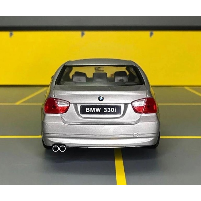Welly Çek Bırak BMW 330i - 42364-Gri
