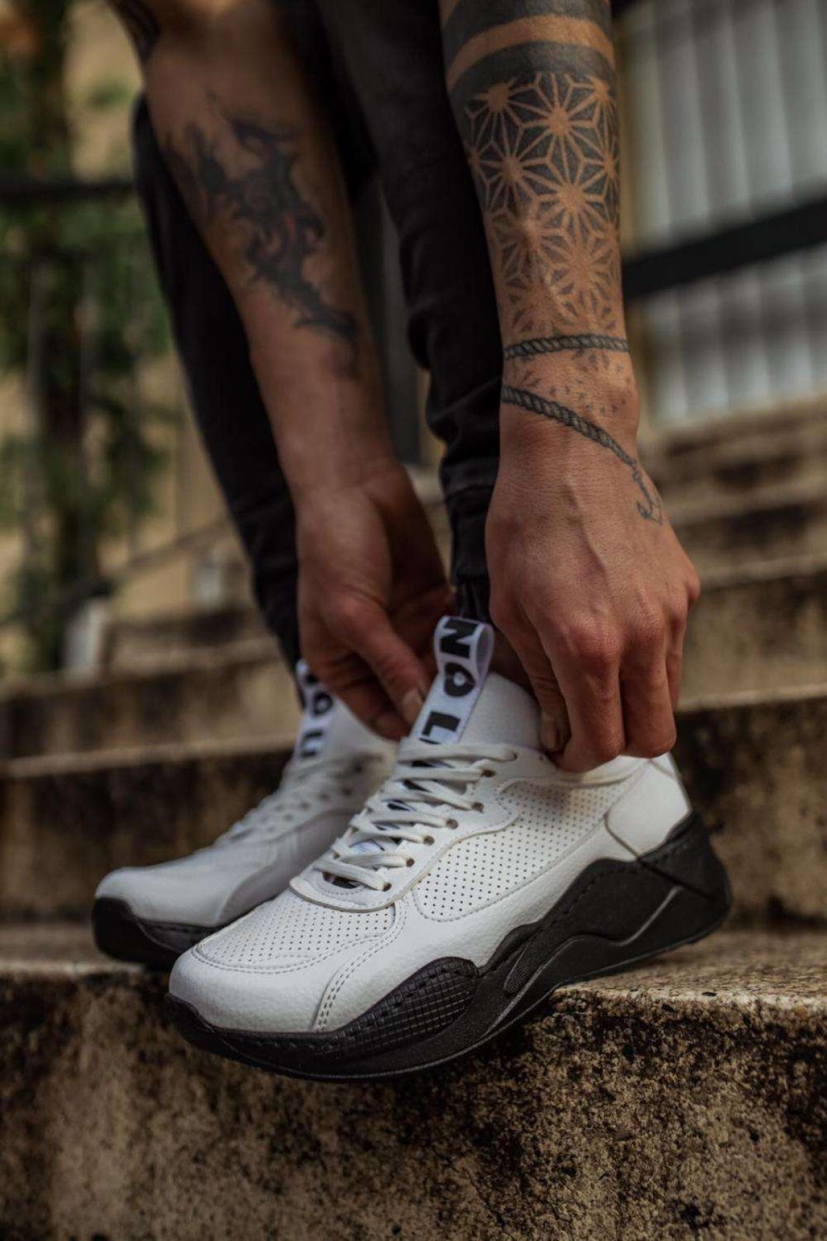 Koçmen Sneakers Ayakkabı 606 Beyaz (Siyah Taban)