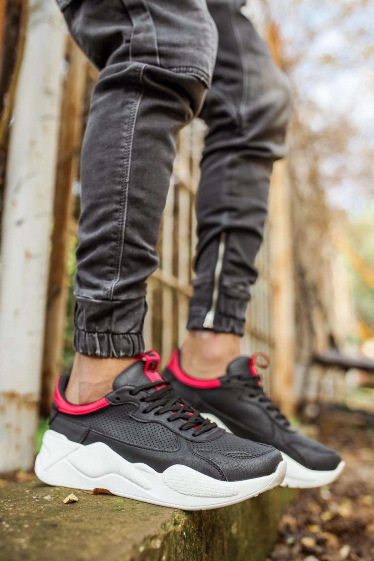 Koçmen Sneakers Ayakkabı 606 Siyah Kırmızı