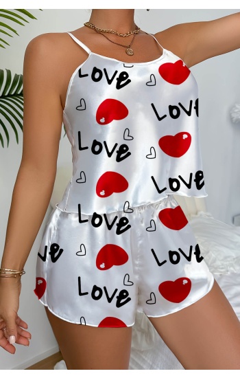 Love Desenli Beyaz Saten Şortlu Gecelik Takım
