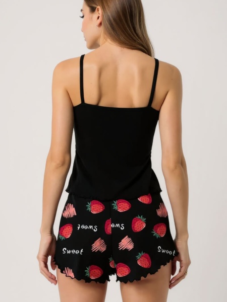 Çilek Baskılı Siyah Askılı Şortlu Pijama Takımı