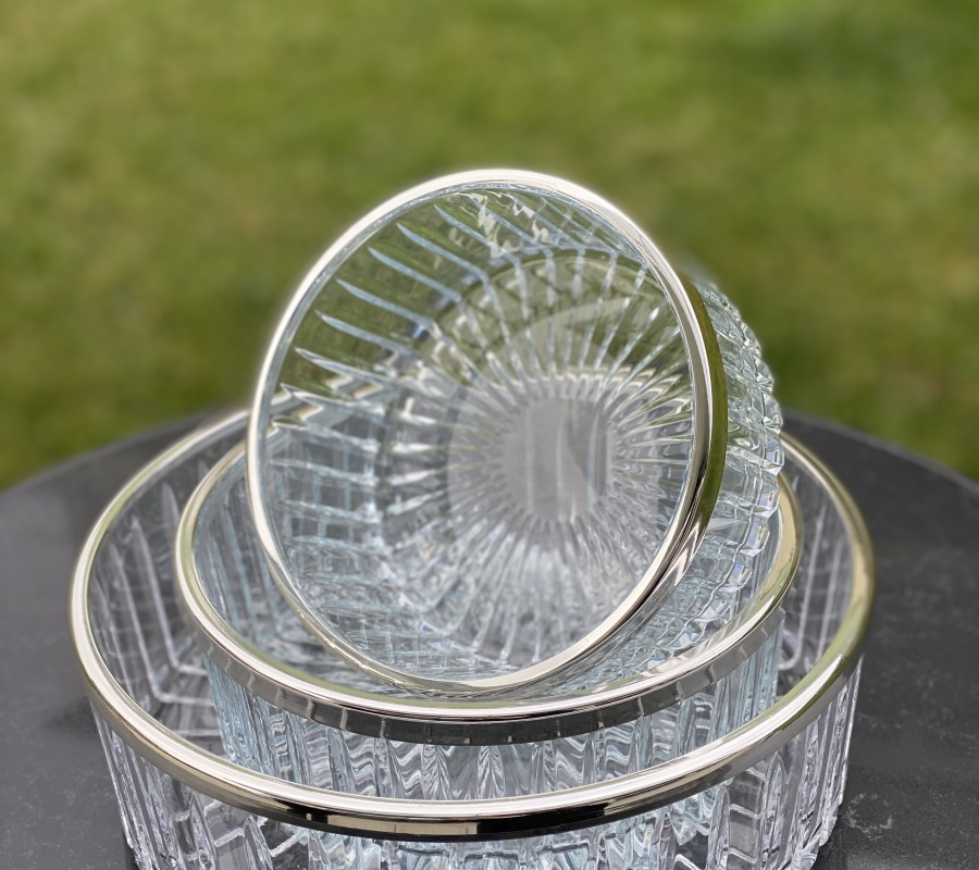 SILVER DETAILED GLASS BOWL