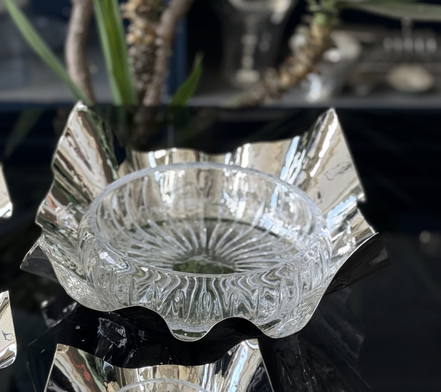 HANDMADE WAVY BOWL & 22CM GLASS BOWL