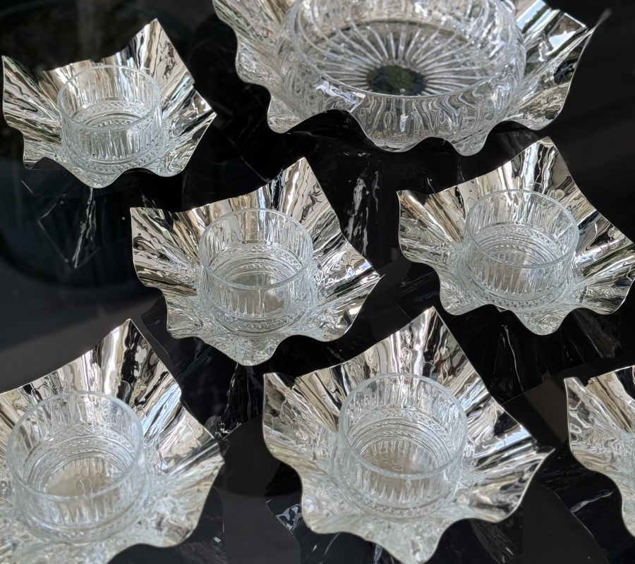 HANDMADE WAVY BOWL & 22CM GLASS BOWL