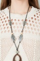 Lugmo Kadın Triko Ajurlu Bluz Crop Kolye Hediyeli Akrilik Üçgen Desenli Ekru