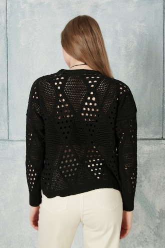 Lugmo Kadın Triko Ajurlu Bluz Crop Kolye Hediyeli Akrilik Baklava Desenli Siyah