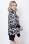 Kadın Triko Kazak Bisiklet Yaka Zebra Desenli Oversize Yırtmaçlı Beyaz Siyah