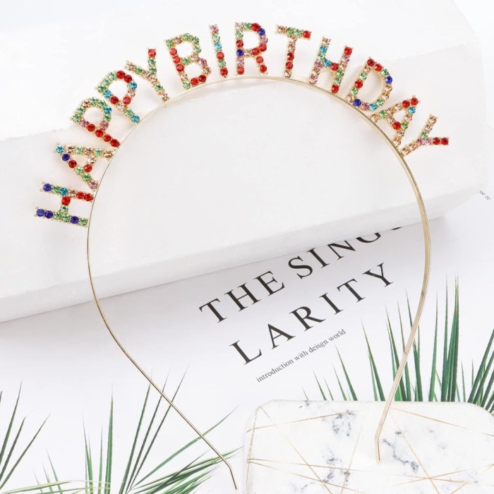   Rengarenk Kristal Taşlı Ekstra Lüks Gümüş Kaplama Happy Birthday Taç 16x17 cm
