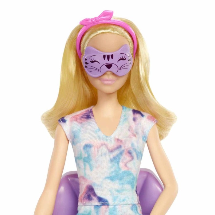 BarbieIşıltıDoluSpaGünüOyunSetiHCM82
