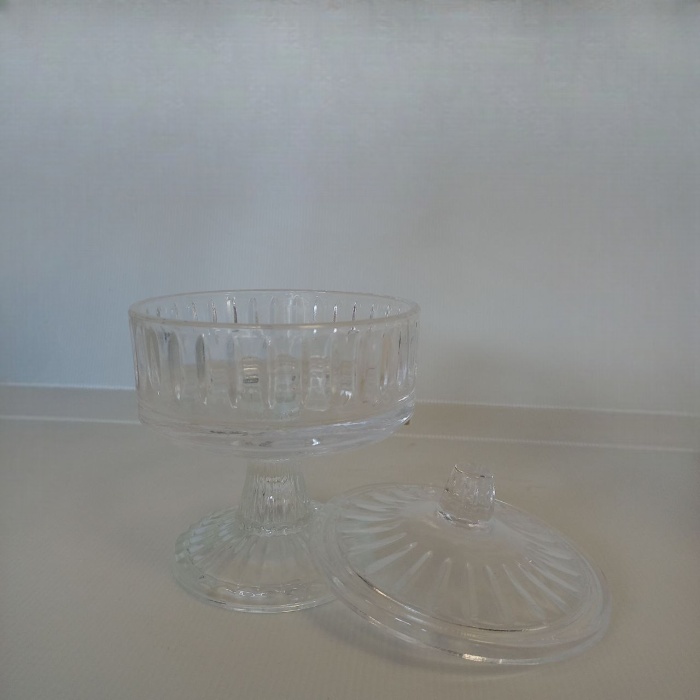 Çok Amaçlı Cam Ayaklı Kapaklı Sunumluk 16,5x14 cm