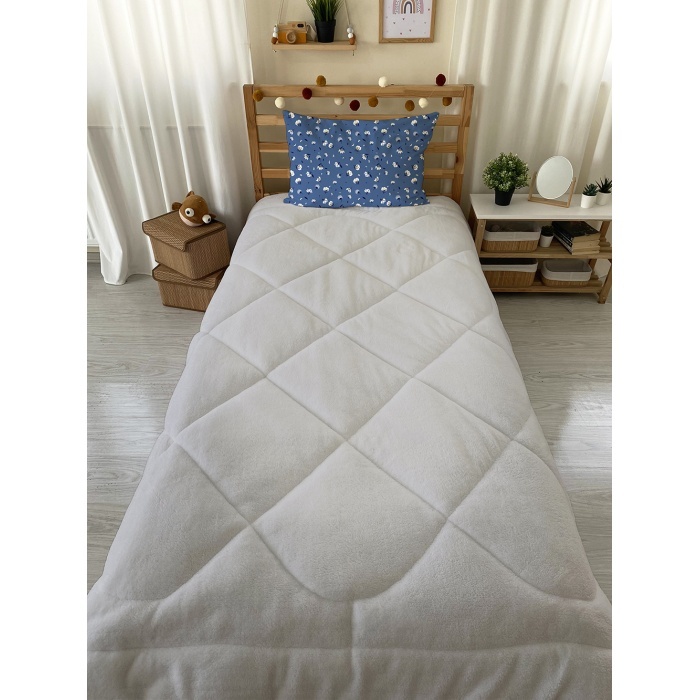 Minik Çiçek Desenli Tek Kişilik Peluş Uyku Set