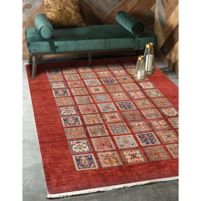 Kırmızı Desenli Klasik Kilim