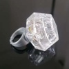 Kristal Tasarımlı Led Glow Işıklı 3 Modlu Gümüş Yüzük 3.5 x 5 cm (4549)
