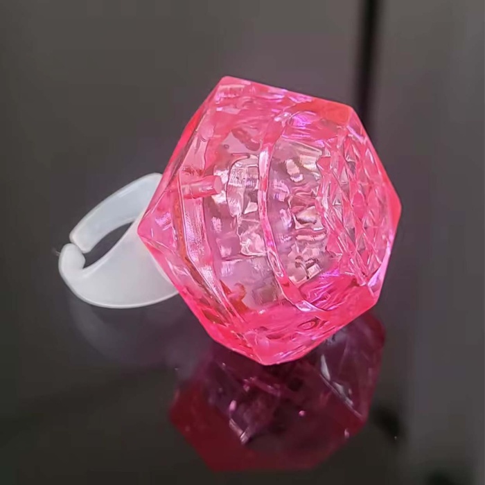Kristal Tasarımlı Led Glow Işıklı 3 Modlu Pembe Yüzük 3.5 x 5 cm (4549)