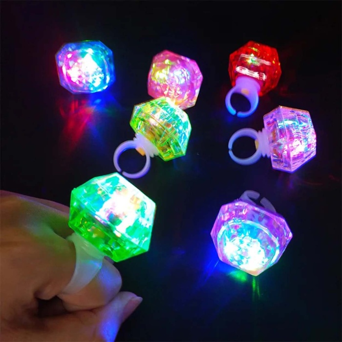 Kristal Tasarımlı Led Glow Işıklı 3 Modlu Mavi Yüzük 3.5 x 5 cm (4549)