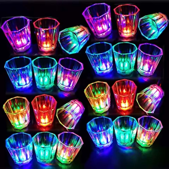 Renkli Led Parlayan Fiber Optik Glow Işıklı Bardak 5,5 x 5,5 cm (4549)
