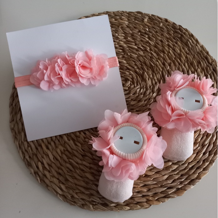 MARS BABY Kız Bebek Özel Gün Fırfırlı Açık Somon Bandana ve Çorap Set