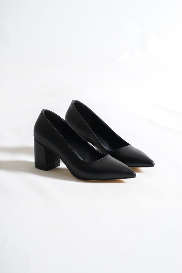 Siyah Günlük Kadın Klasik Topuklu Ayakkabı