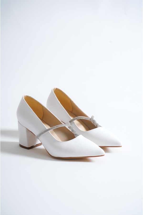 Beyaz Günlük Kadın Taşlı Topuklu Ayakkabı