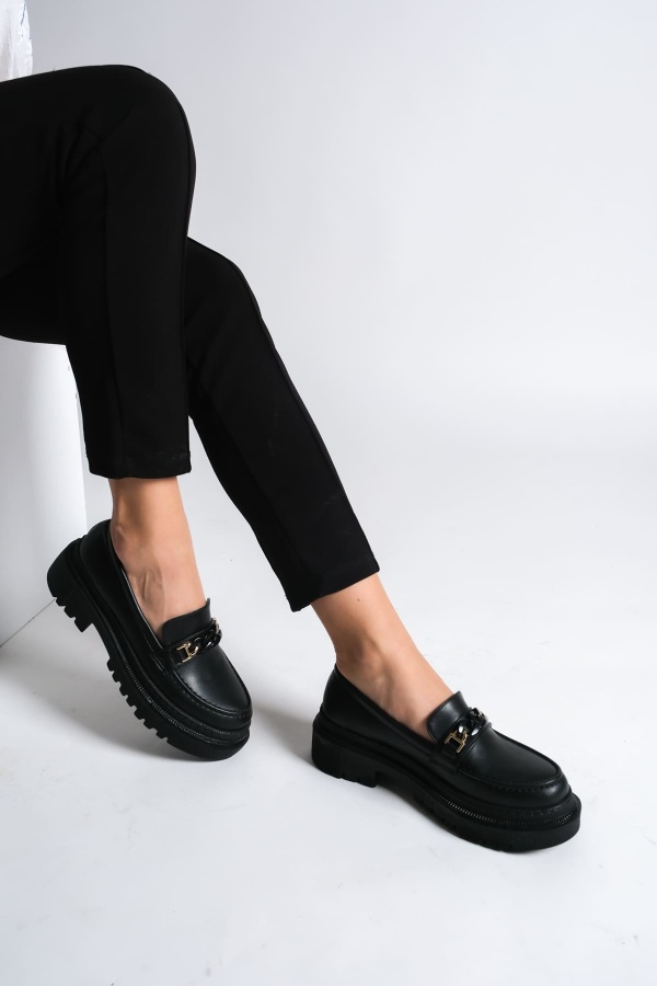 JANNA Bağcıksız Ortopedik Taban Zincir Detaylı Oxford Loafer Makosen Kadın Ayakkabı ST Siyah
