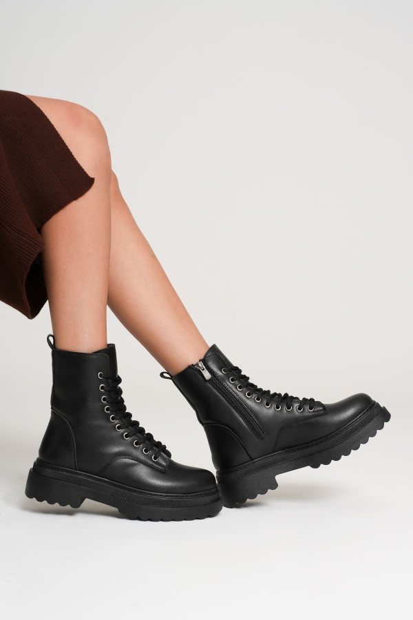 Anco Özel Tasarım Kışlık Siyah Kalın Tabanlı Kadın Bot
