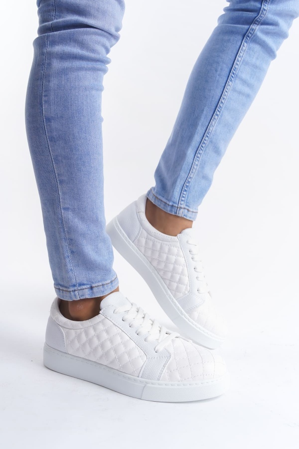 SLW166 Prestige Bağcıklı Cilt Kapitone Desenli Erkek Günlük Sneaker Ayakkabı CBT - Beyaz