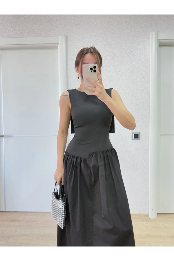 Krep Arkası Kanat Arka Ön Pens Detaylı Uzun Kadın Elbise - Siyah