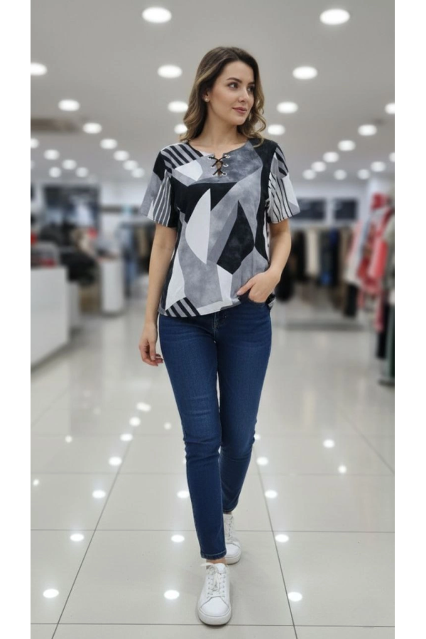 Kadın Desenli Püsküllü Viskon Bluz Bebe Yaka Kısa Kollu Big Size Rahat Kesim - Desenli