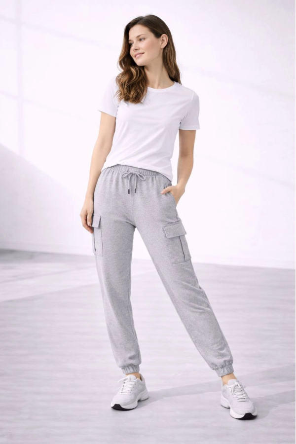 Kadın Jogger Eşofman Altı Rahat Kalıp, Kargo Cepli, Lastikli Paça, Günlük Spor Pantolon - Gri