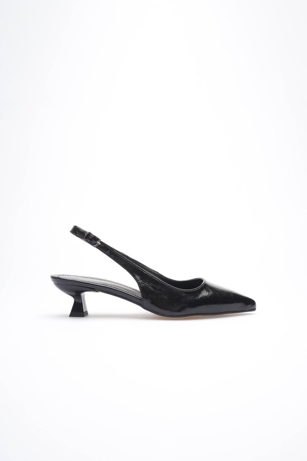 Kadın Siyah Kırışık Rugan Sivri Burun Slingback Kısa Topuklu Ayakkabı TR20MS04C
