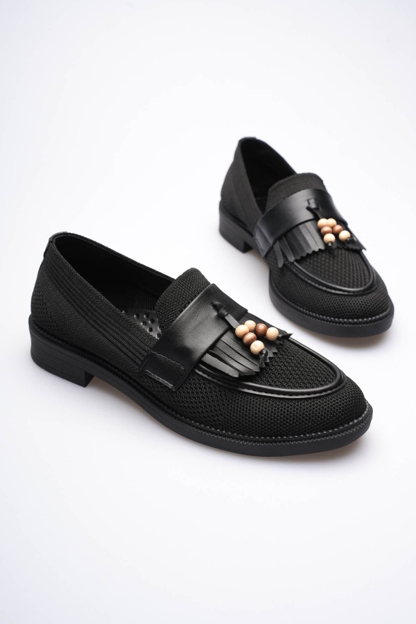 Kadın Siyah Boncuk Püsküllü Günlük Kısa Topuklu Ayakkabı TR30MS01A