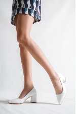 Beyaz Günlük Kadın Klasik Topuklu Ayakkabı