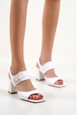 Nerzul Beyaz Kadın Kalın Yüksek Topuklu Sandalet
