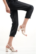 Trendiz Ten Kadın Yüksek Kalın Topuklu Sandalet