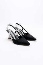 Liponis Siyah Rahat Kalıp Kadın İnce Topuklu Ayakkabı