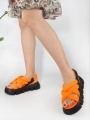 Çapraz Bağlı Neon Turuncu Siyah Ortopedik Taban Kadın Sandalet