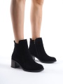 New Larissa Kısa Topuklu Siyah Süet Kadın Bot