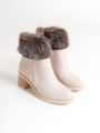 JULİA Fermuarlı Ortopedik Taban Suya ve Soğuğa Dayanıklı Tüylü Topuklu Kadın Bot KT Krem