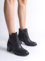 LARISSA Fermuarlı Ortopedik Taban Suya ve Soğuğa Dayanıklı Topuklu Cilt Kadın Bot ST Siyah